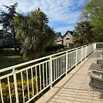 Hotel La Demeure Du Perron 3*
