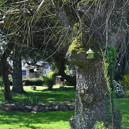 Logis La Demeure Du Perron فندق 3*