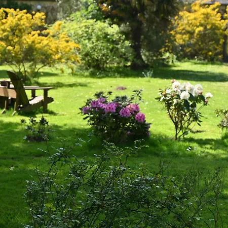 Logis La Demeure Du Perron Quettehou