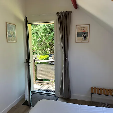 فندق Logis La Demeure Du Perron 3*