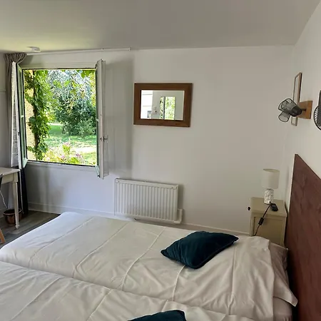 Logis La Demeure Du Perron 3* Quettehou