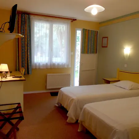 فندق Logis La Demeure Du Perron 3*