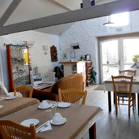 فندق Logis La Demeure Du Perron Quettehou