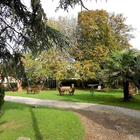 فندق Logis La Demeure Du Perron 3*