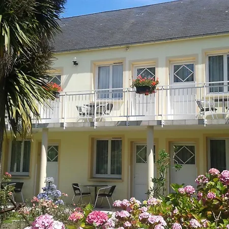 Logis La Demeure Du Perron