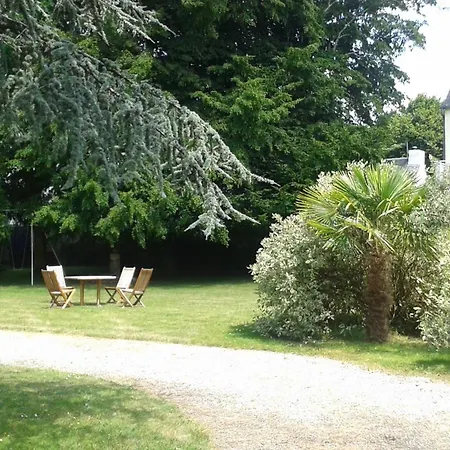 Logis La Demeure Du Perron فندق