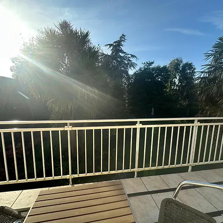 La Demeure Du Perron Hotel Quettehou