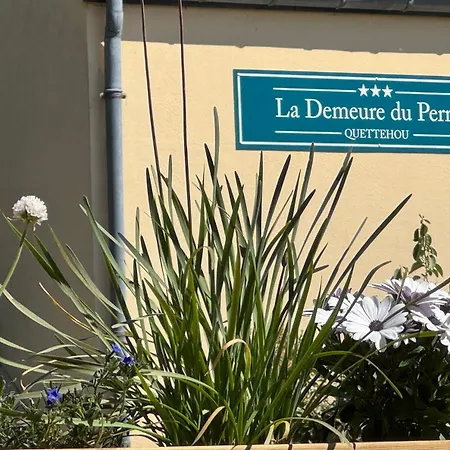 Logis La Demeure Du Perron Hotel