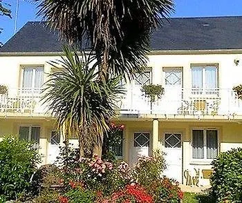 Logis La Demeure Du Perron Hotel Quettehou
