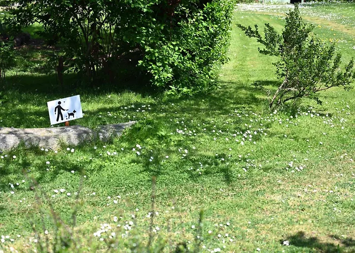 Otel Logis La Demeure Du Perron