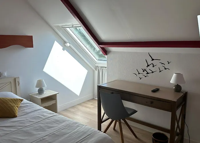 Logis La Demeure Du Perron Quettehou