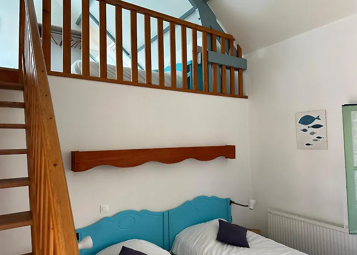 Logis La Demeure Du Perron Otel 3*