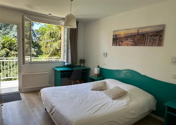 Logis La Demeure Du Perron