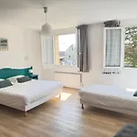 Hotel Logis La Demeure Du Perron 3*