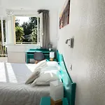 Hotel Logis La Demeure Du Perron Quettehou