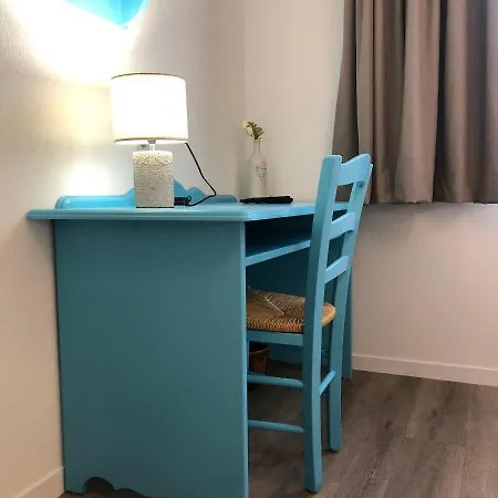 Hotel La Demeure Du Perron 3*