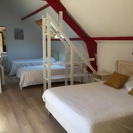 La Demeure Du Perron Hotel Quettehou