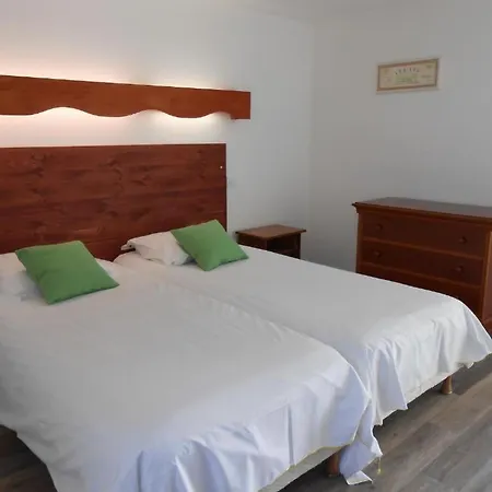 Hotel La Demeure Du Perron 3*