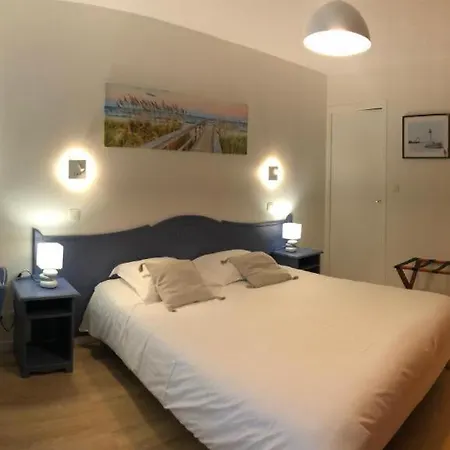 La Demeure Du Perron Hotel