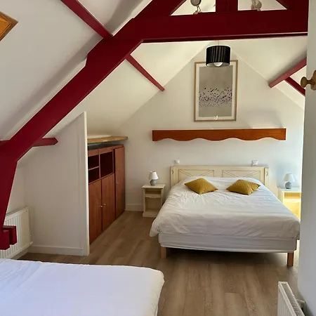 Logis La Demeure Du Perron Quettehou