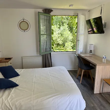 فندق Logis La Demeure Du Perron