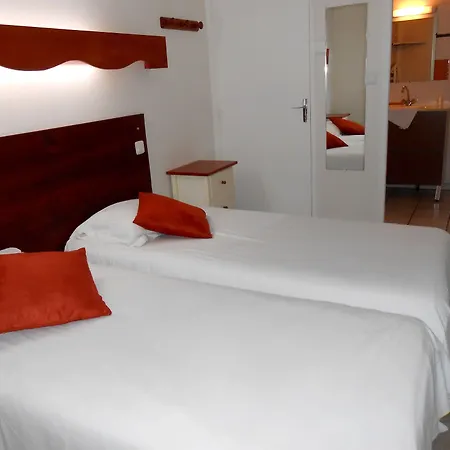 Logis La Demeure Du Perron