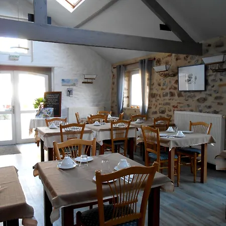 Logis La Demeure Du Perron Hotel Quettehou