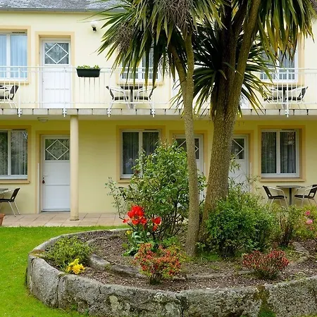 Logis La Demeure Du Perron 3* Quettehou