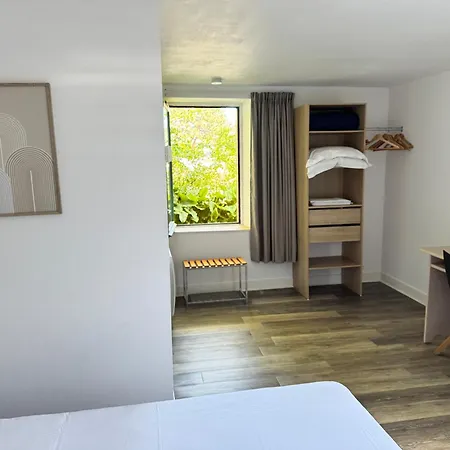 Logis La Demeure Du Perron 3*