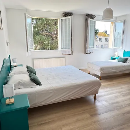 Logis La Demeure Du Perron Hotel Quettehou