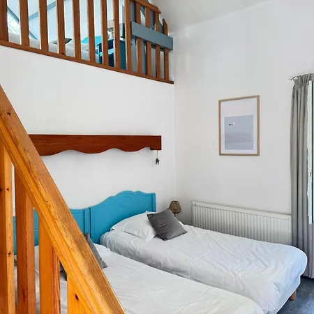 Hotel Logis La Demeure Du Perron Quettehou