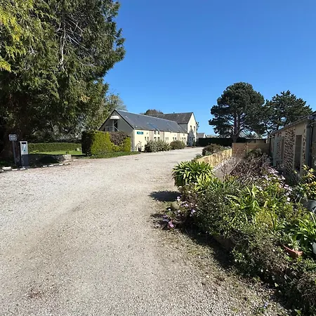 Logis La Demeure Du Perron 3* Quettehou