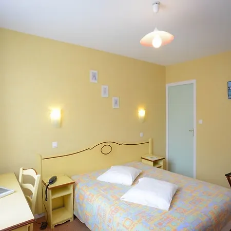 Logis La Demeure Du Perron Hotel