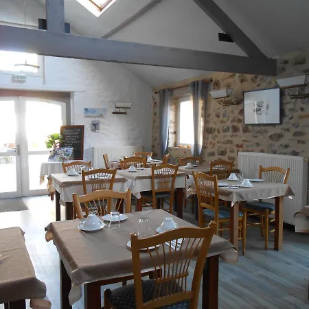 La Demeure Du Perron Hotel Quettehou