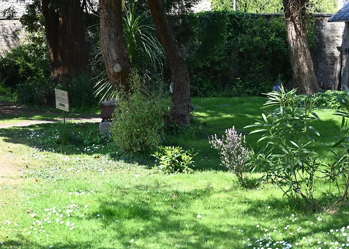 Logis La Demeure Du Perron 3*