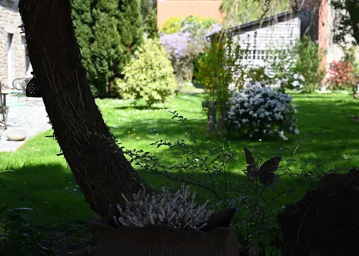 Logis La Demeure Du Perron Hotel 3*