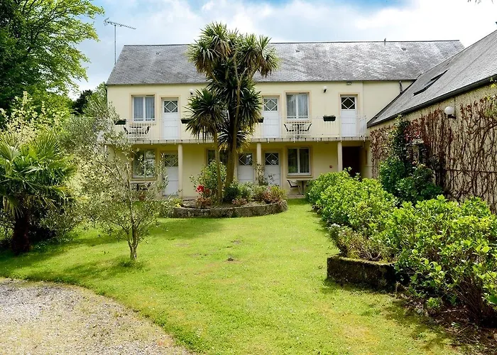 Logis La Demeure Du Perron Hotel Quettehou