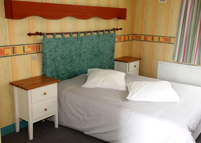 Hotel Logis La Demeure Du Perron