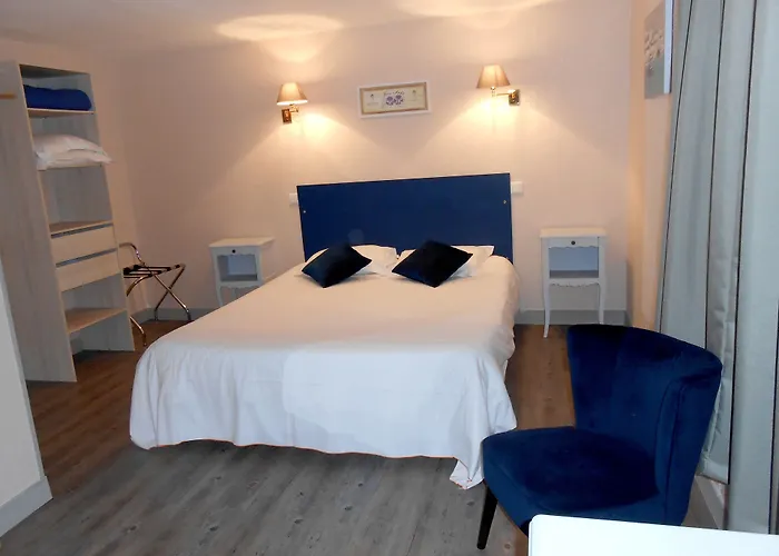 Hotel Logis La Demeure Du Perron Quettehou