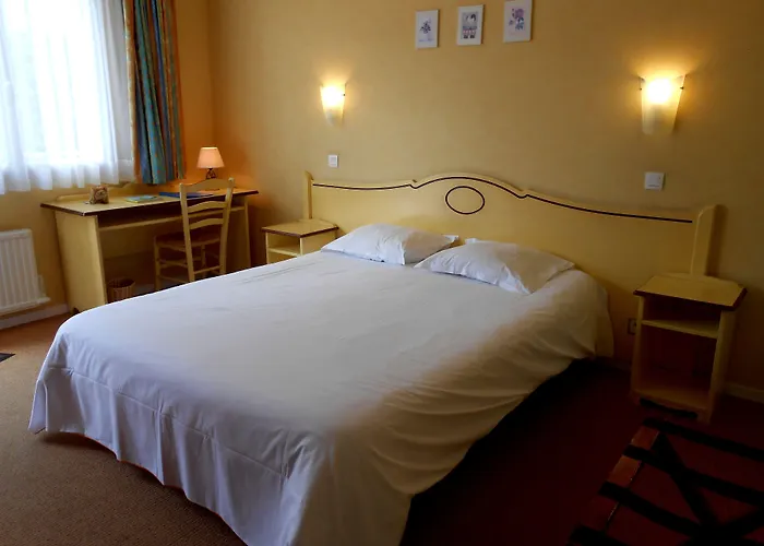 Logis La Demeure Du Perron 3*