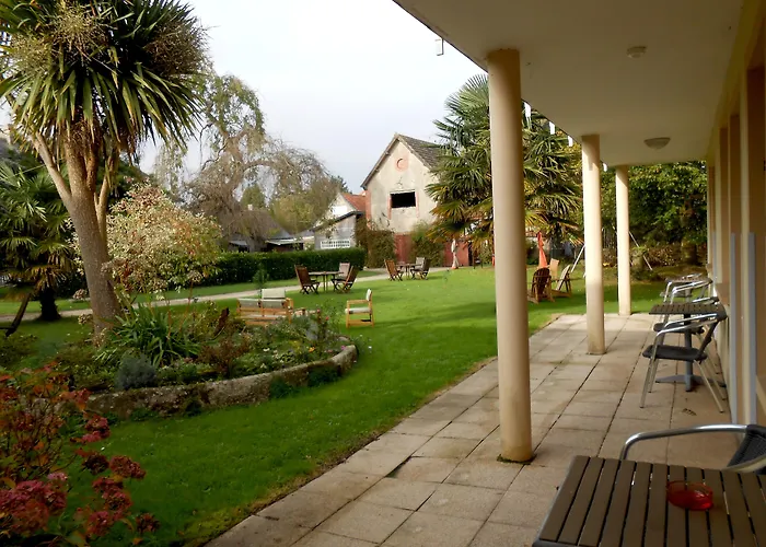 Logis La Demeure Du Perron 3* Quettehou