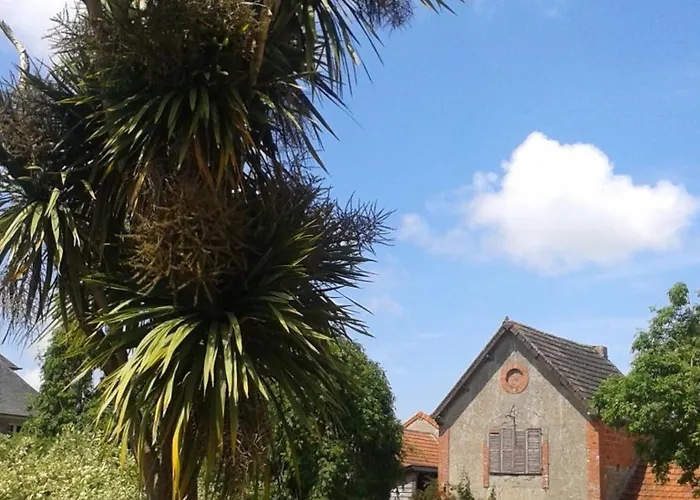 Logis La Demeure Du Perron 3*