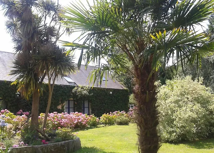 Logis La Demeure Du Perron فندق 3*