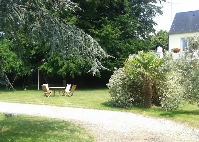 Logis La Demeure Du Perron Hotel