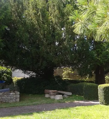 Logis La Demeure Du Perron فندق Quettehou