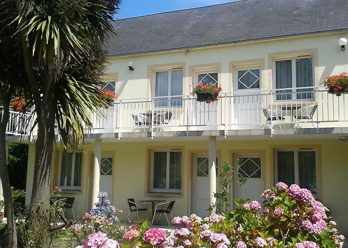 Logis La Demeure Du Perron 3*